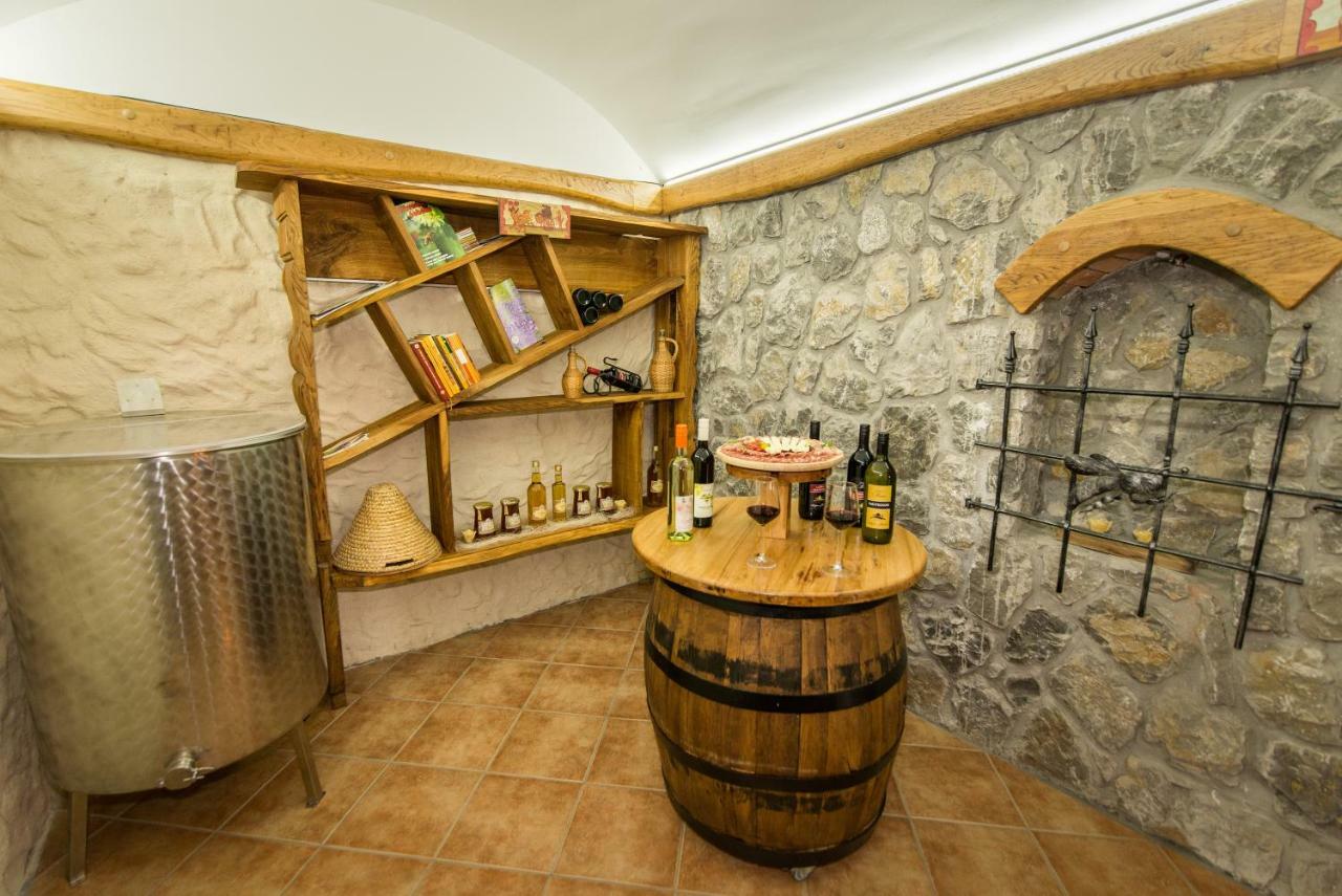 Vineyard Cottage Vina In Medu Trebelno Екстериор снимка