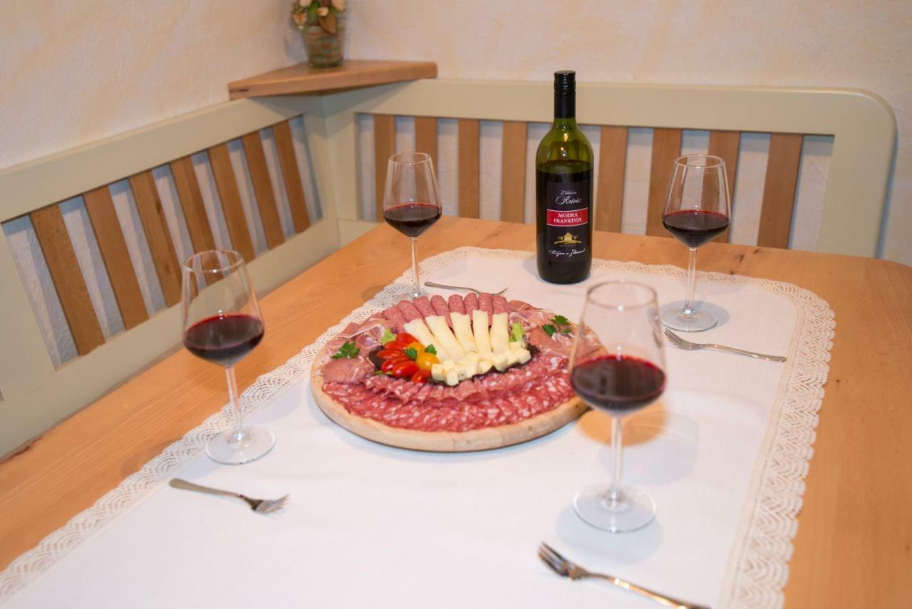 Vineyard Cottage Vina In Medu Trebelno Екстериор снимка